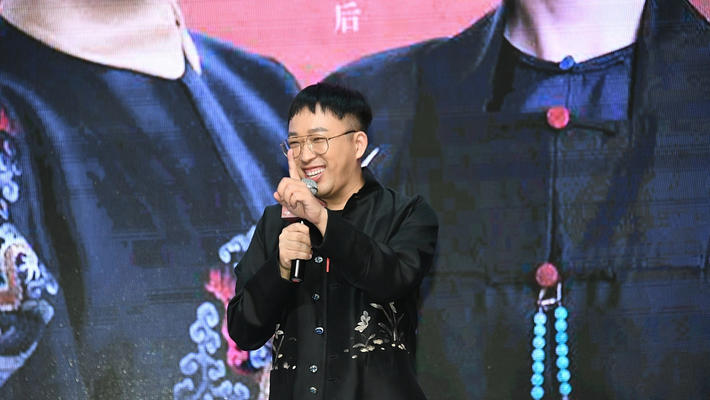 40歲的於正,想要收穫尊重了